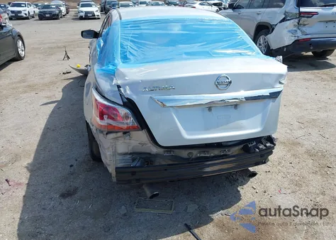 2015 Nissan Altima 2.5 S из США, поврежденный, VIN 1N4AL3APXFN369779